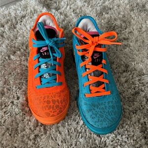 Like new 👟💗 Nike Zoom Lebron Sneakers